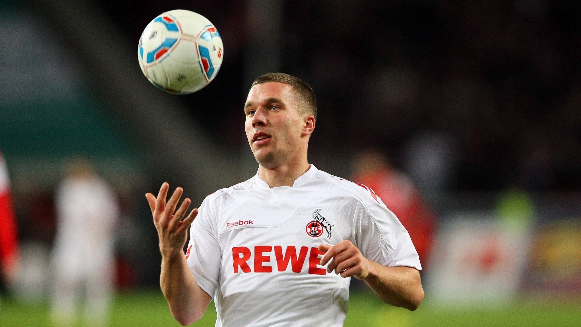 库里：用“铁杆手感”打破三分界限！，库里最铁的一场比赛